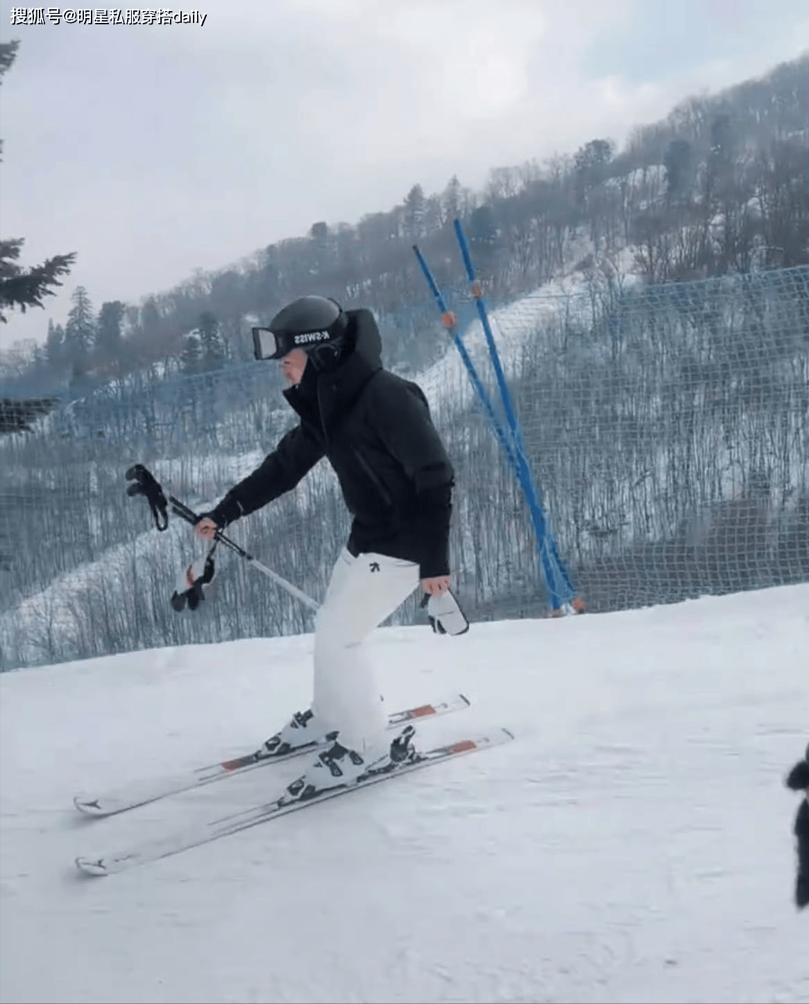 cente, 也传递出时 cente, 也传递出时