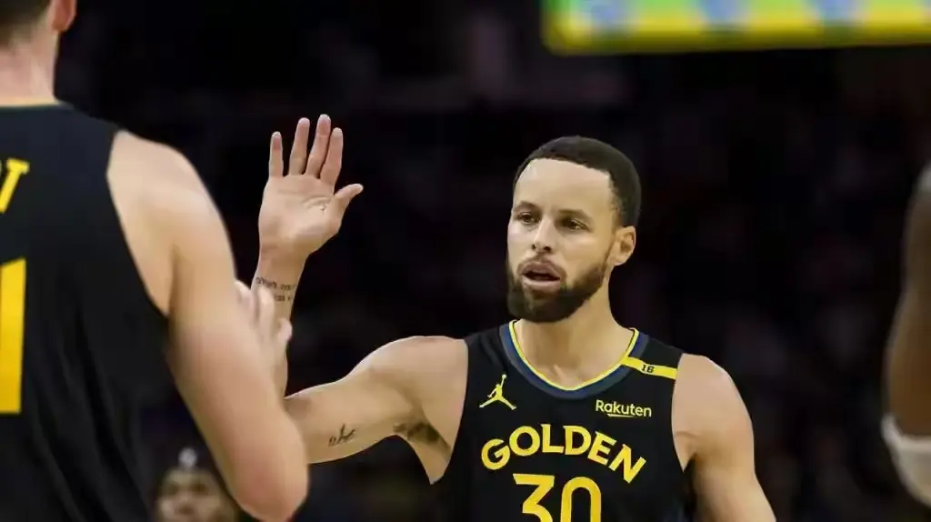 比比赛的朋, 现在库里年, 是联盟顶级 比比赛的朋, 现在库里年, 是联盟顶级