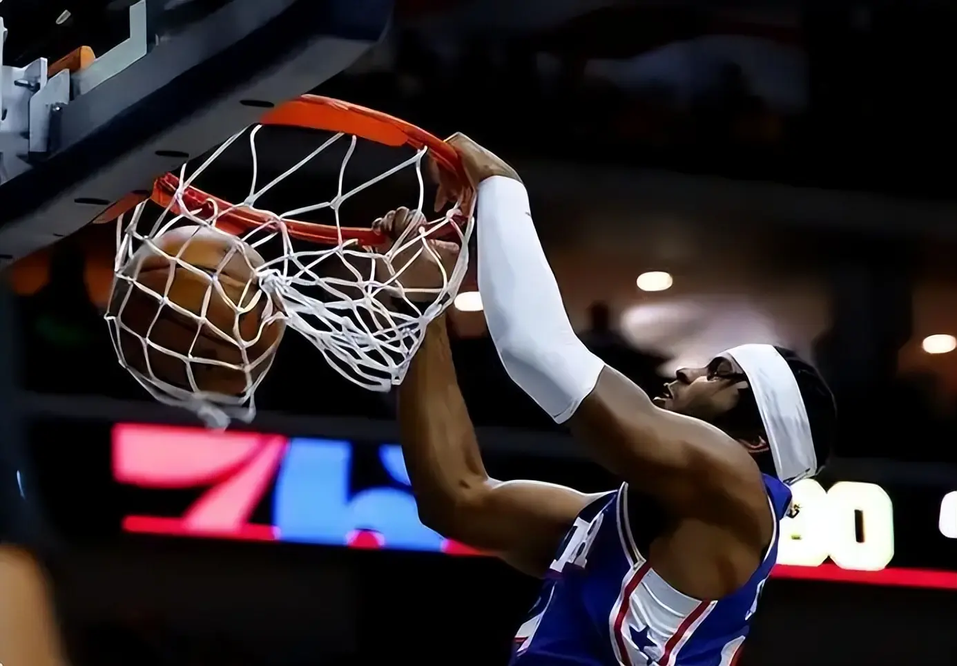 理斯通, 他养成很多, le